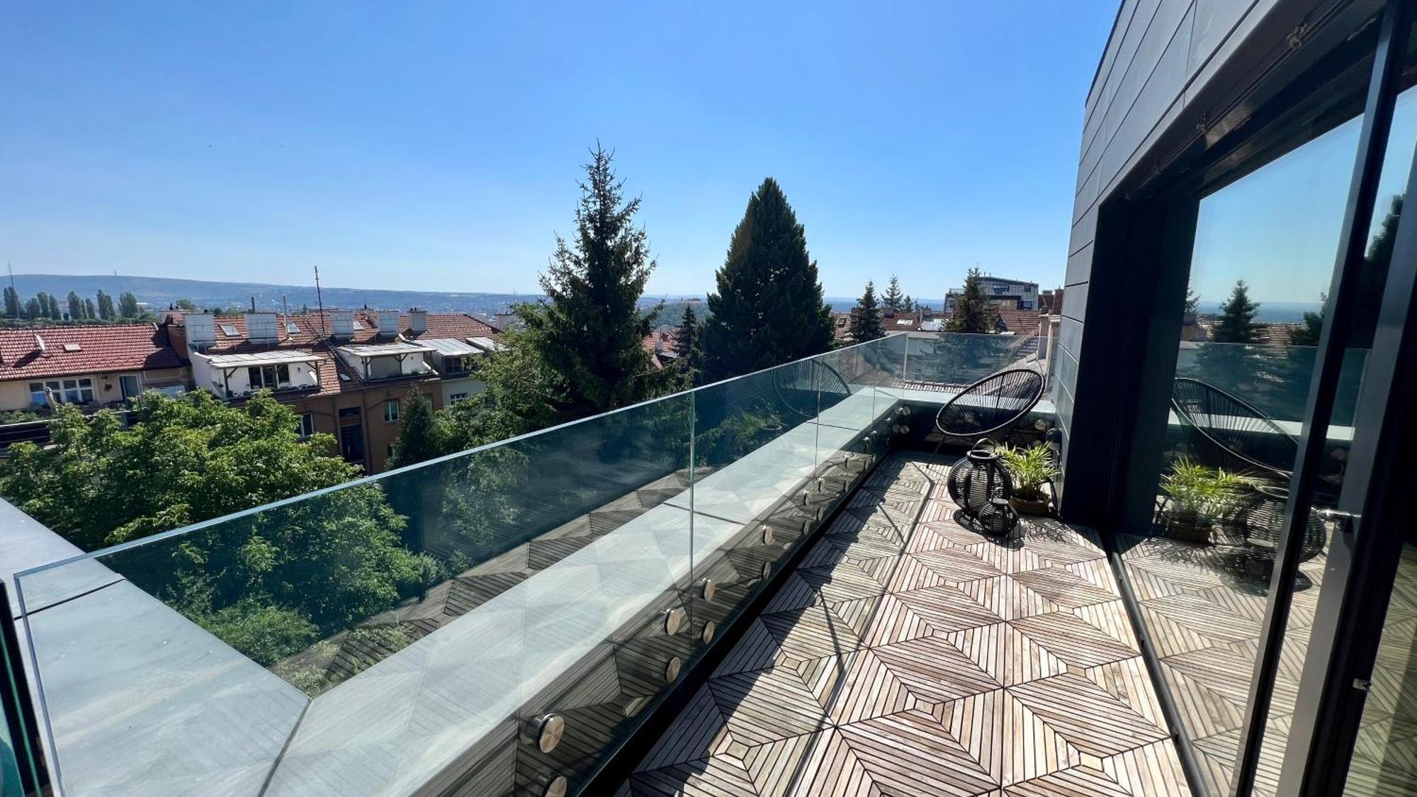 Apartman Se Saunou A Terasou S Vyhledem Na Brünn Exterior foto